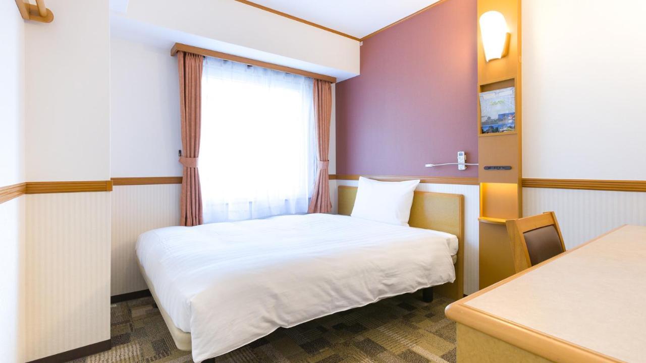 Toyoko Inn Okayama Eki Nishi Guchi Migi Exteriör bild