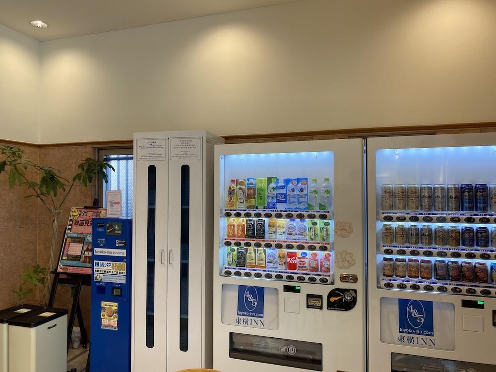 Toyoko Inn Okayama Eki Nishi Guchi Migi Exteriör bild